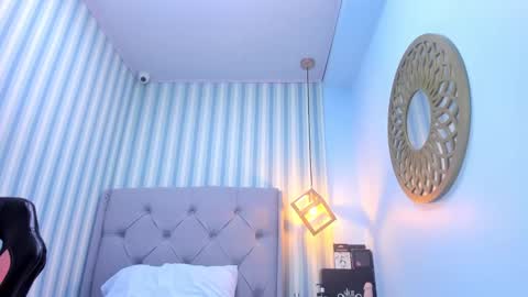 MILEY online show from February 18, 8:38 am