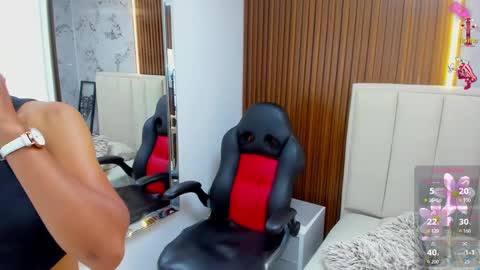 MILEY online show from September 24, 8:12 pm