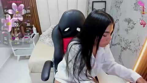 MILEY online show from November 25, 7:25 pm