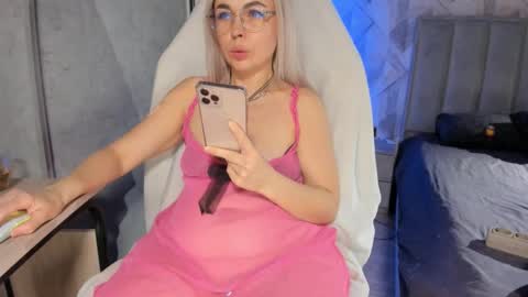 Maria online show from February 18, 9:38 am