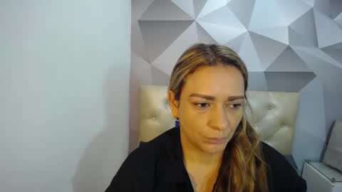 milf_hugeboobs online show from December 20, 10:44 am