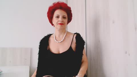 Milfsupreme online show from October 8, 11:30 am