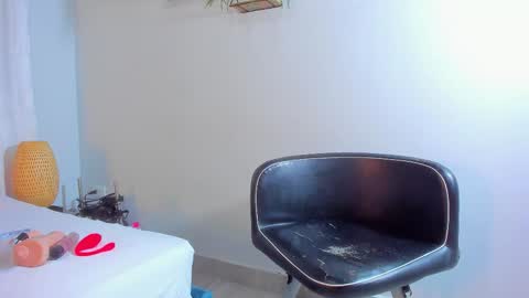 LILI online show from September 23, 12:08 pm