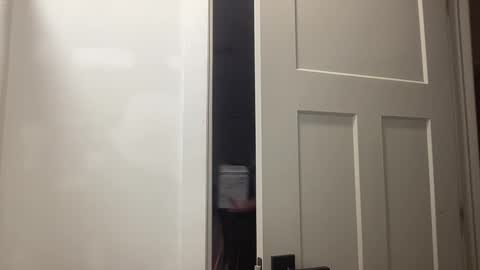 HungCollege online show from November 30, 6:06 am