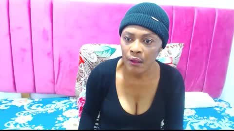 milfyv29 online show from February 16, 7:59 am