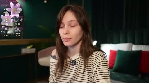 Snapshot of mili_joy chatting on July 3, 7:09 pm Mili Jay online show from July 3, 7:09 pm