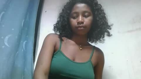 Snapshot of milinasy chatting on February 23, 7:28 am milinasy online show from February 23, 7:28 am