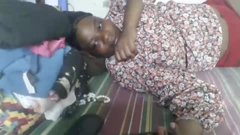 Snapshot of milk_titz chatting on January 4, 2:14 pm kinwity online show from January 4, 2:14 pm