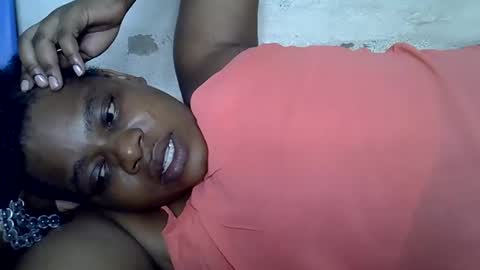 Snapshot of milk_titz chatting on January 13, 5:55 pm kinwity online show from January 13, 5:55 pm