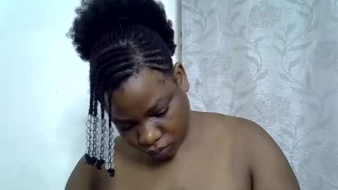 Snapshot of milk_titz chatting on January 21, 5:49 am kinwity online show from January 21, 5:49 am