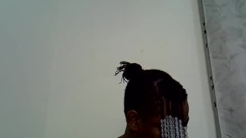 Snapshot of milk_titz chatting on January 23, 8:02 pm kinwity online show from January 23, 8:02 pm