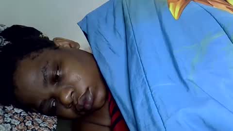 Snapshot of milk_titz chatting on January 28, 3:47 am kinwity online show from January 28, 3:47 am