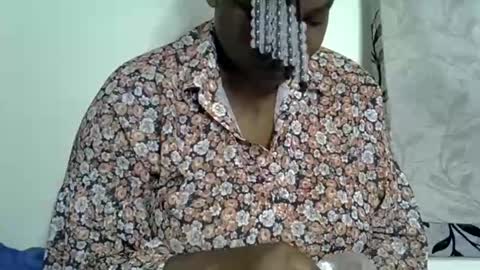 Snapshot of milk_titz chatting on January 29, 11:20 am kinwity online show from January 29, 11:20 am