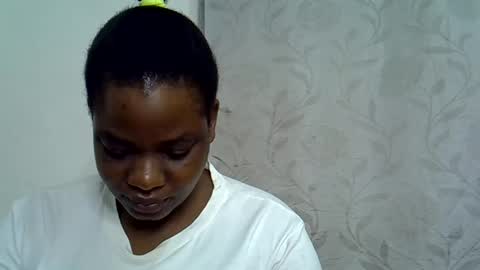 Snapshot of milk_titz chatting on January 31, 6:35 am kinwity online show from January 31, 6:35 am