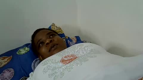 Snapshot of milk_titz chatting on January 31, 9:37 am kinwity online show from January 31, 9:37 am