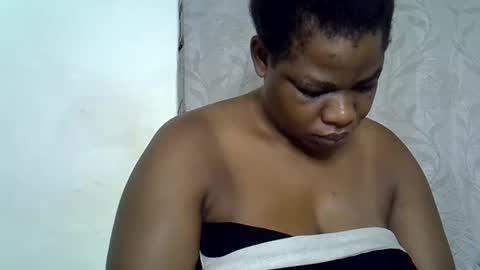 Snapshot of milk_titz chatting on February 1, 1:55 am kinwity online show from February 1, 1:55 am