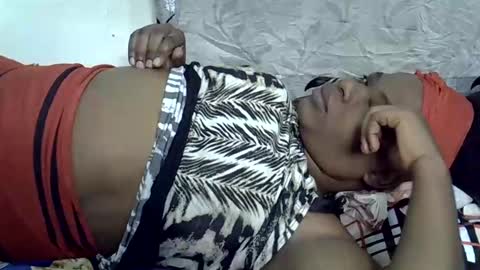 Snapshot of milk_titz chatting on February 8, 7:16 pm kinwity online show from February 8, 7:16 pm