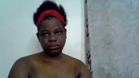 Snapshot of milk_titz chatting on February 9, 5:40 am kinwity online show from February 9, 5:40 am