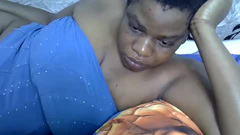 Snapshot of milk_titz chatting on February 14, 9:34 am kinwity online show from February 14, 9:34 am