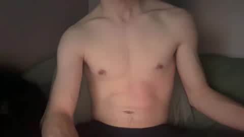 Snapshot of milkedboy964 chatting on December 22, 2:52 am milkedboy964 online show from December 22, 2:52 am