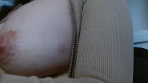 Amira online show from December 15, 6:34 pm