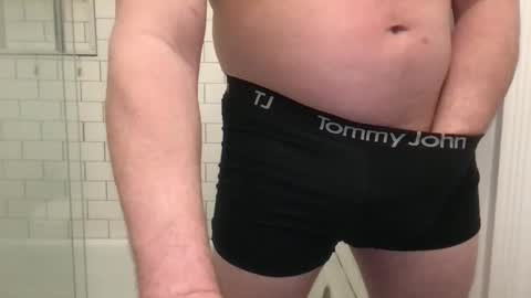 milkitdaddy online show from March 8, 6:10 am