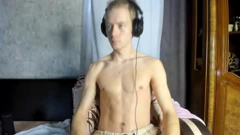 Isaac online show from November 10, 6:45 am