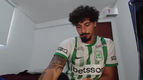 milkoffee online show from February 12, 1:17 pm