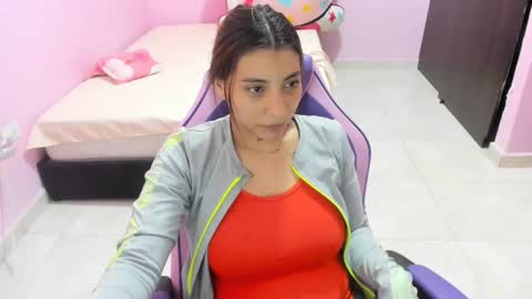 vale online show from November 21, 11:53 am