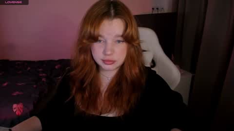 Snapshot of milky_wayx chatting on December 4, 8:34 am Lisa online show from December 4, 8:34 am