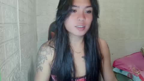 Snapshot of milkycumnel23 chatting on July 3, 4:52 am NEL 23 online show from July 3, 4:52 am