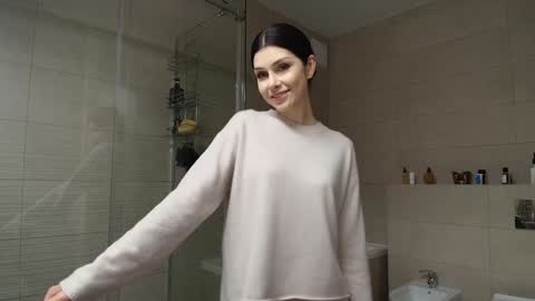 Snapshot of milla_bella chatting on February 12, 7:31 pm milla bella online show from February 12, 7:31 pm