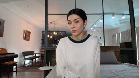 Snapshot of milla_bella chatting on February 24, 7:34 pm milla bella online show from February 24, 7:34 pm