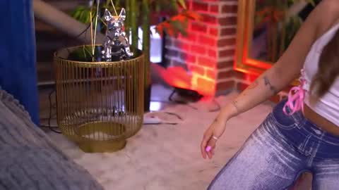 Milla online show from October 26, 6:30 am