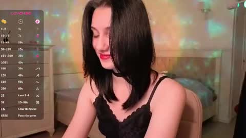 Snapshot of millaa_veyy chatting on June 21, 8:11 pm Milana online show from June 21, 8:11 pm