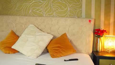 MillaBliss online show from March 15, 7:09 pm