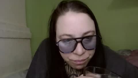 Snapshot of millasourety chatting on February 13, 8:54 am MillaSourety online show from February 13, 8:54 am
