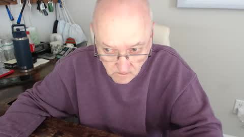 millenium0129 online show from October 31, 5:25 pm