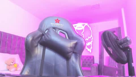 miller_silvana online show from February 16, 12:12 pm