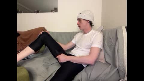 SlimnHungOH online show from December 13, 9:42 pm