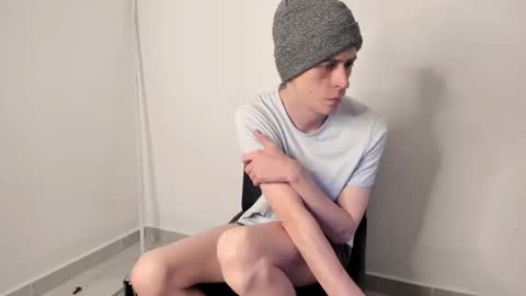 SlimnHungOH online show from April 15, 8:42 pm