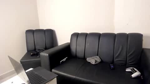 SlimnHungOH online show from April 18, 12:58 am