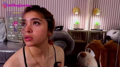 milleyjones_ online show from April 15, 11:39 am