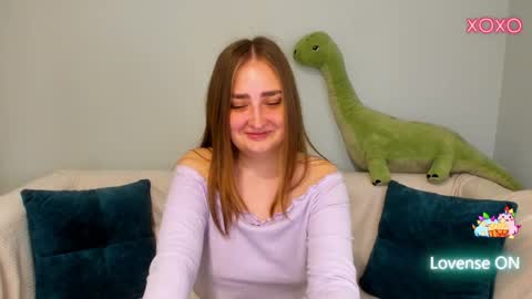 millibrooksss online show from May 14, 1:34 am