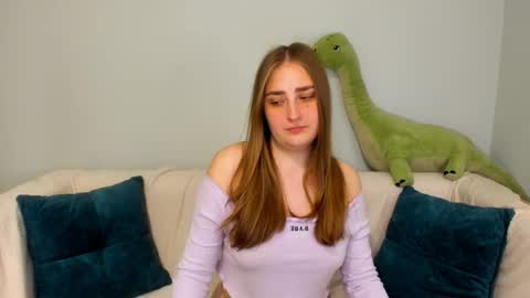 millibrooksss online show from May 16, 2:19 am