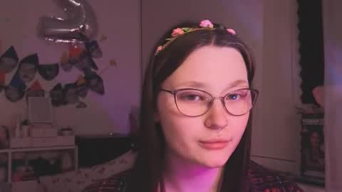 Millie online show from February 20, 7:03 pm