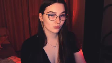 Millie online show from April 12, 8:14 pm