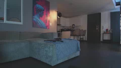 Snapshot of milliejhonson chatting on March 3, 11:55 am Mila online show from March 3, 11:55 am