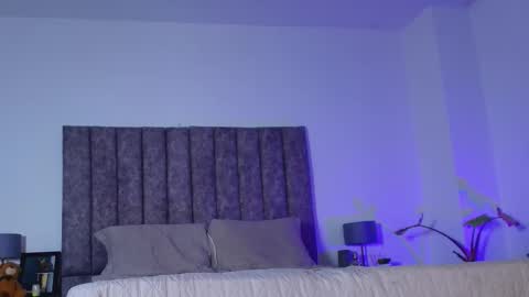 Snapshot of milliejhonson chatting on September 18, 8:49 am Mila online show from September 18, 8:49 am