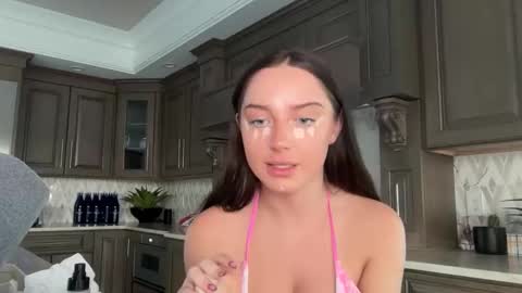 milliexhart online show from March 4, 10:16 pm